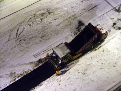 Russians know how to treat roads in winter